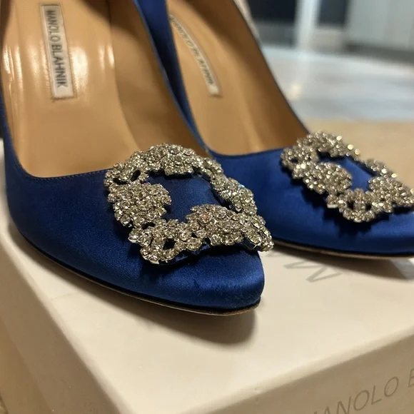 EUC 105MM Hangisi blue size 37.5 Manolo Blahnik - Picture 5 of 7